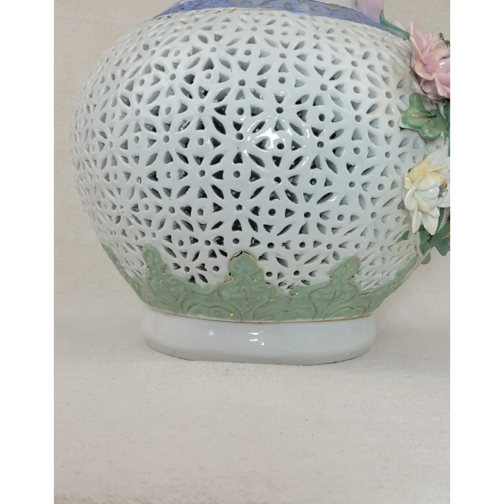 Vintage Large Porcelain Dragon Handle Reticulated Floral Vase Gold‎ Gilt 17 Inch